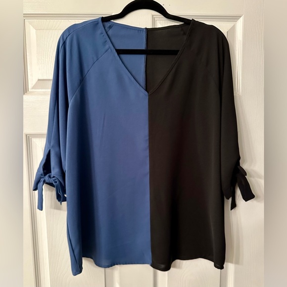BLOOMCHIC 00 0X XL Half Black Half Blue Blouse W Bows R $29 - Picture 2 of 8